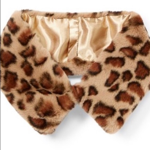 Chico’s Faux Fur Collar Scarf Leopard One Size - Picture 3 of 3